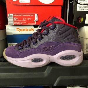 Reebok Question Allen Iverson Christmas GS size 4